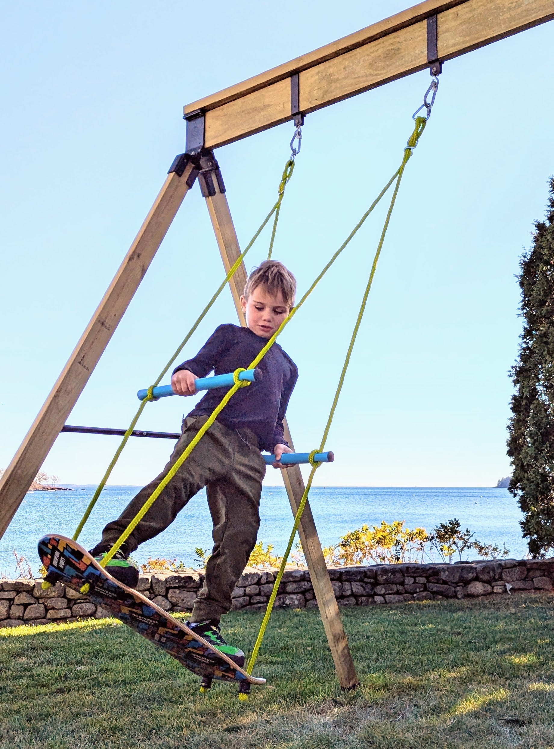Adventure Skateboard Swing