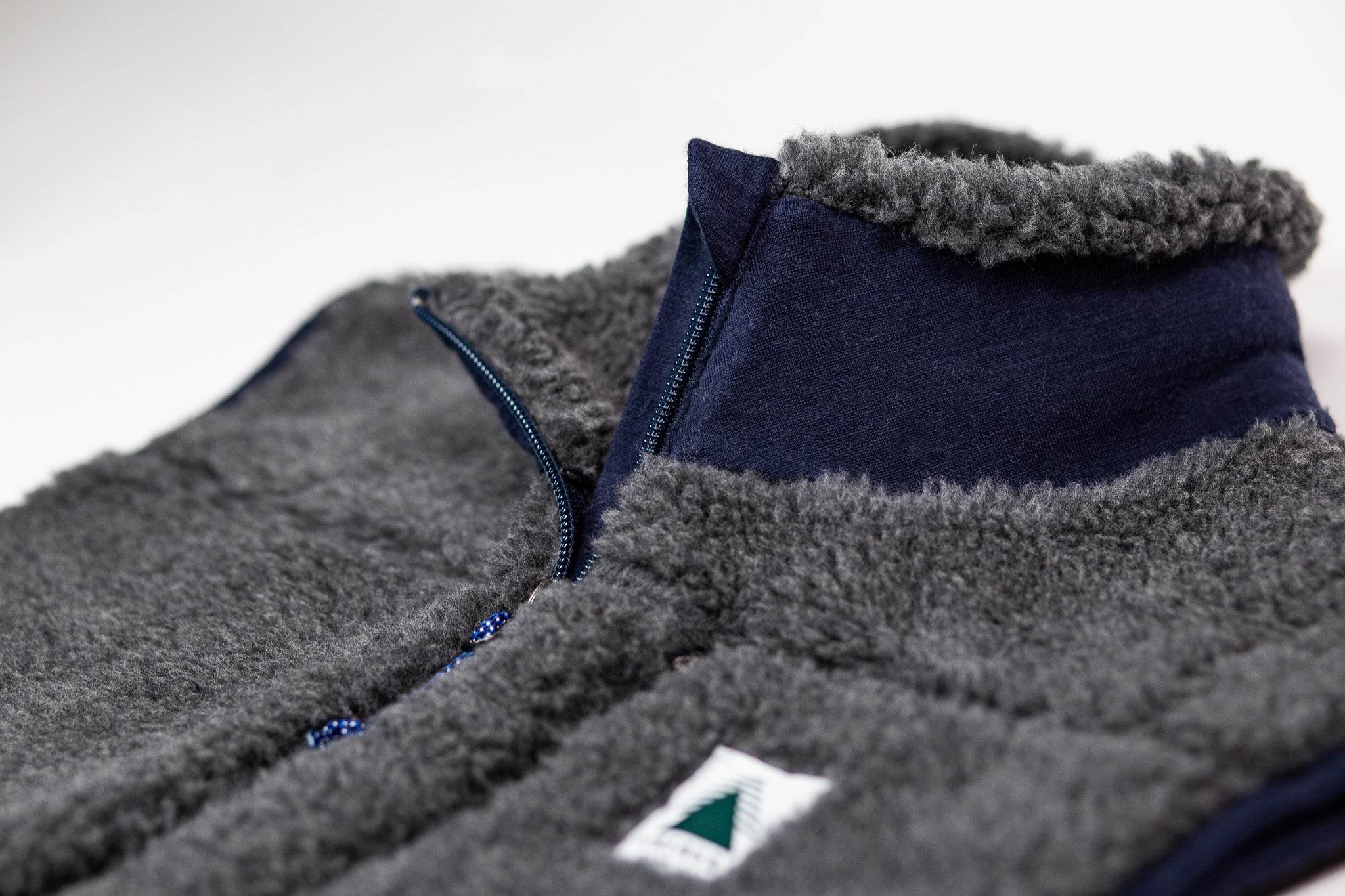 The Merino Wool Lodge Vest - Charcoal