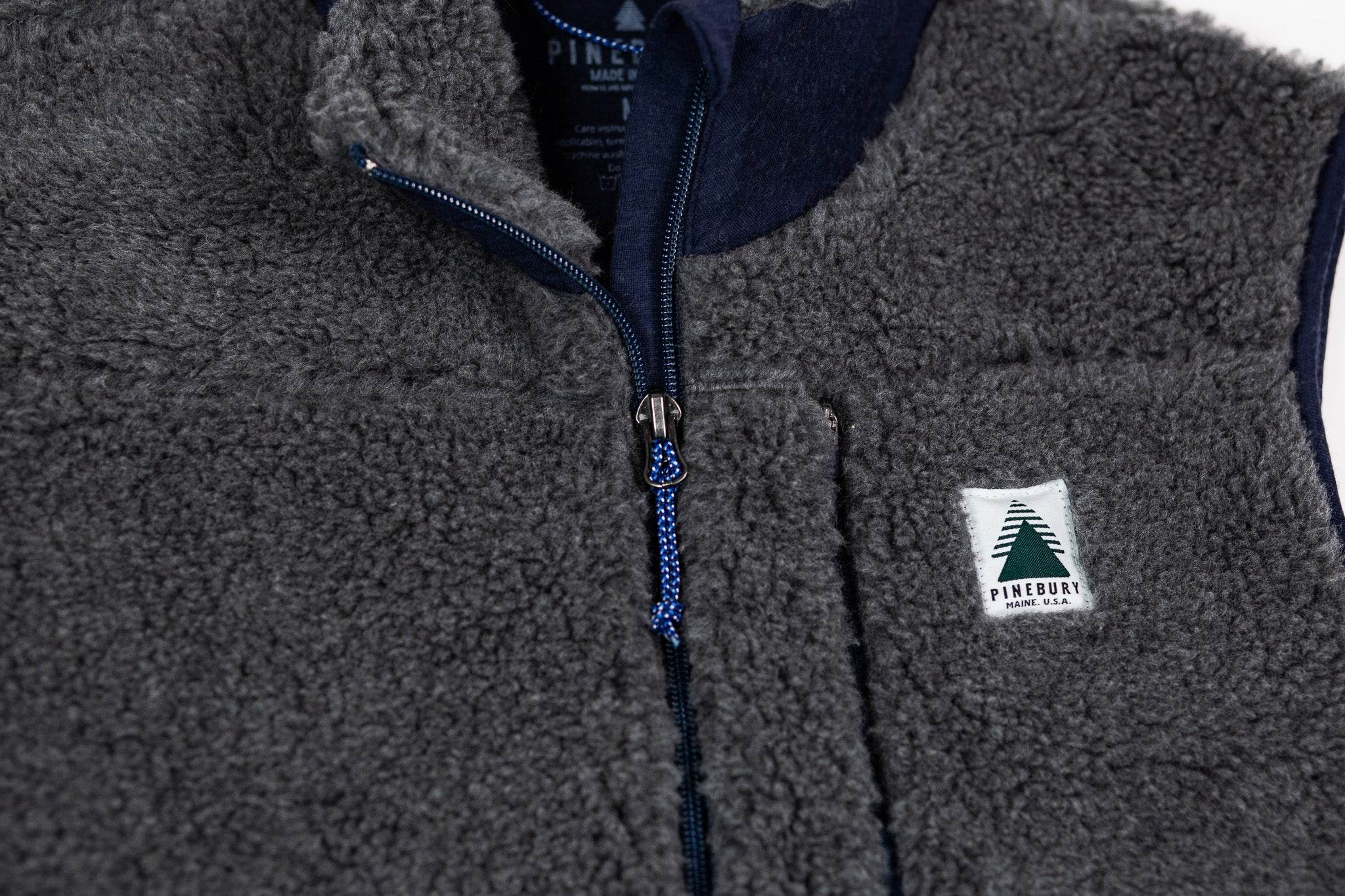 The Merino Wool Lodge Vest - Charcoal